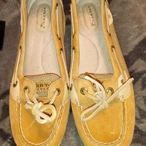 Tan Sperry's size 9